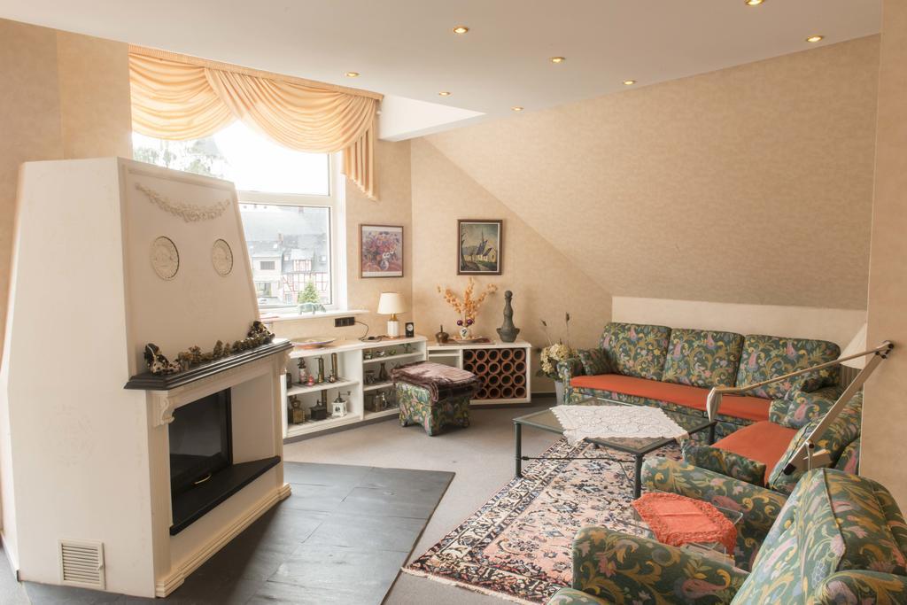 Ferienwohnung Burg Eltz Treis-Karden Phòng bức ảnh
