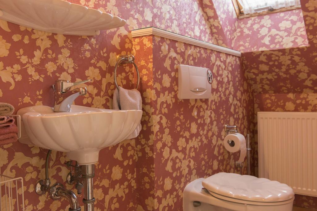 Ferienwohnung Burg Eltz Treis-Karden Phòng bức ảnh